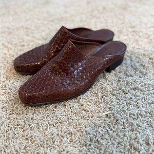 Vintage Nicole Brown Woven Leather Mule Low Heel Size 10